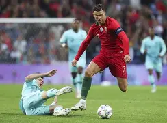 关于足球豪门交战,欧洲联赛再掀风云的信息 关于足球豪门交战,欧洲联赛再掀风云的信息